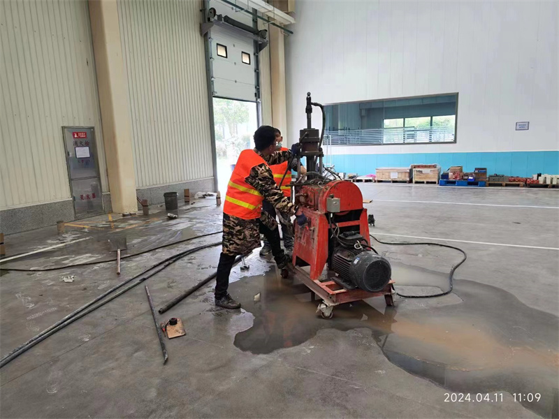 密山厂房地面下沉塌陷注浆加固施工